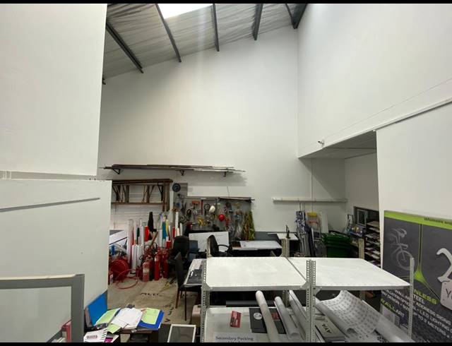 147M² WAREHOUSE FOR SALE IN BARBEQUE DOWNS